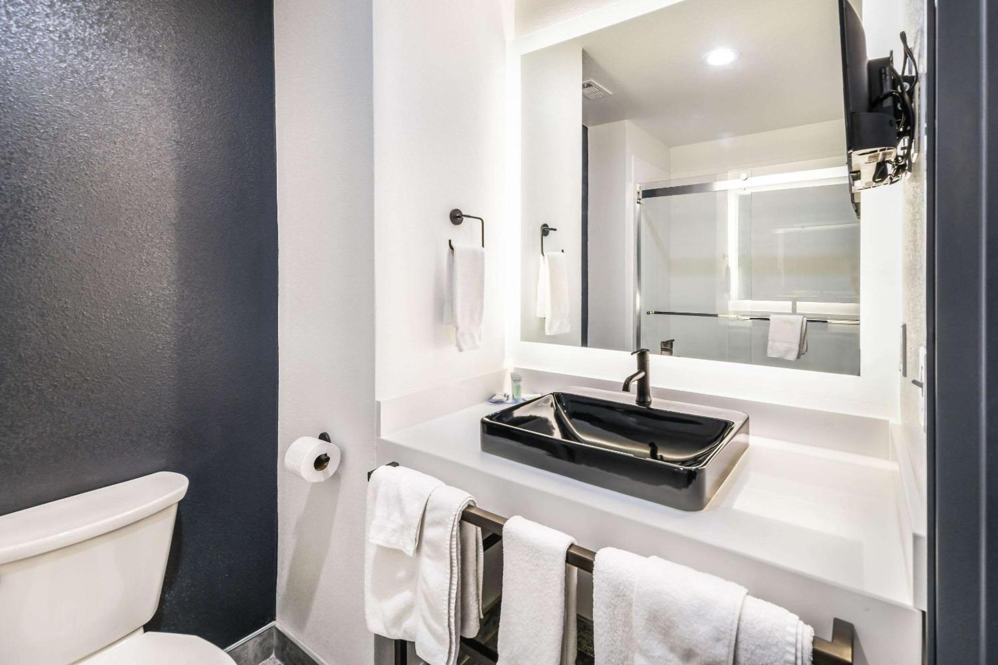 Hy-Lo Hotel, Ascend Hotel Collection Calera المظهر الخارجي الصورة