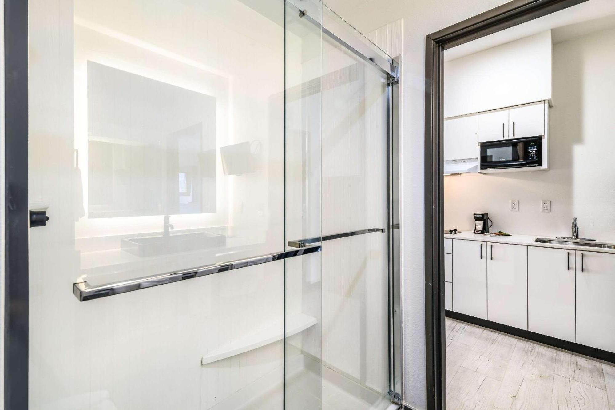 Hy-Lo Hotel, Ascend Hotel Collection Calera المظهر الخارجي الصورة
